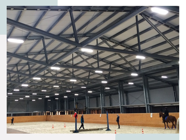Строительство конных манежей от 610 руб в Минусинск