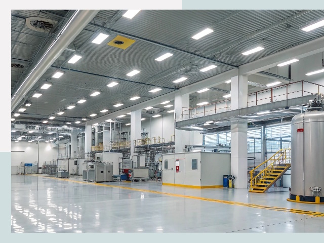 Освещение ангаров в Минусинске от 610 руб. - Эффективные решения