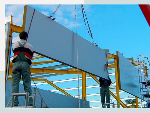 Монтаж сэндвич-панелей в Минусинске от 610 руб.